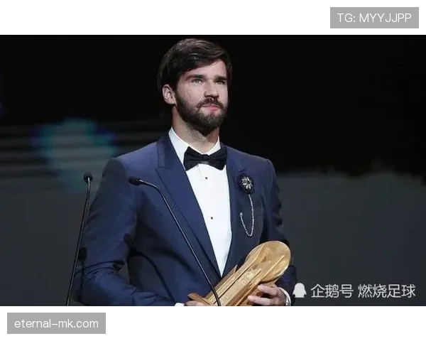 阿利松发型进化史：从青涩少年到霸气门神的时尚蜕变