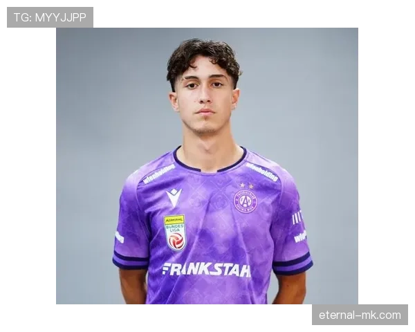 2023年足球新星榜单揭晓，年轻球员表现稳健引发足坛热议